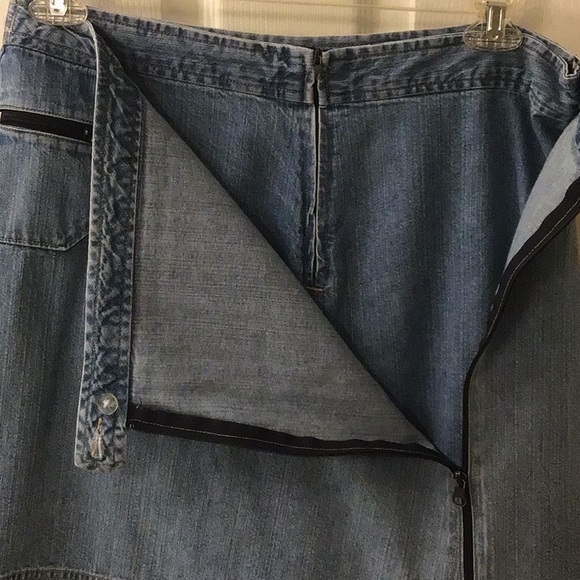 Cute denim Jean Skort - Picture 5 of 6